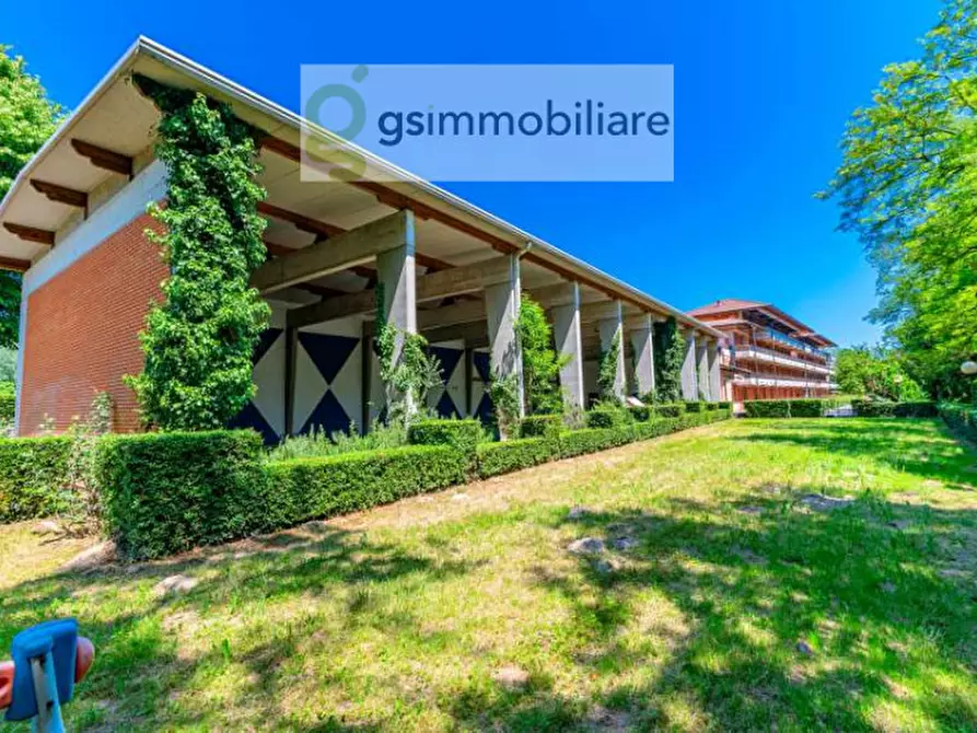 Immagine 18 di Palazzo in vendita  in VIALE ANDREIS 95 a Desenzano Del Garda