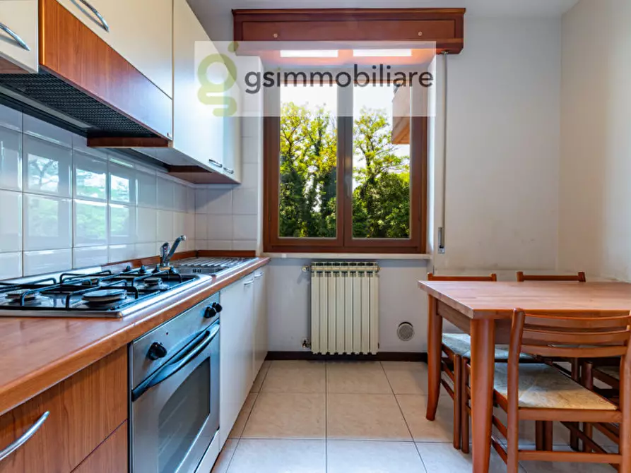 Immagine 28 di Palazzo in vendita  in VIALE ANDREIS 95 a Desenzano Del Garda