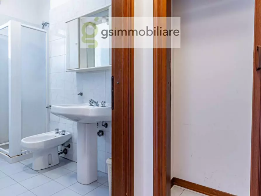 Immagine 36 di Palazzo in vendita  in VIALE ANDREIS 95 a Desenzano Del Garda