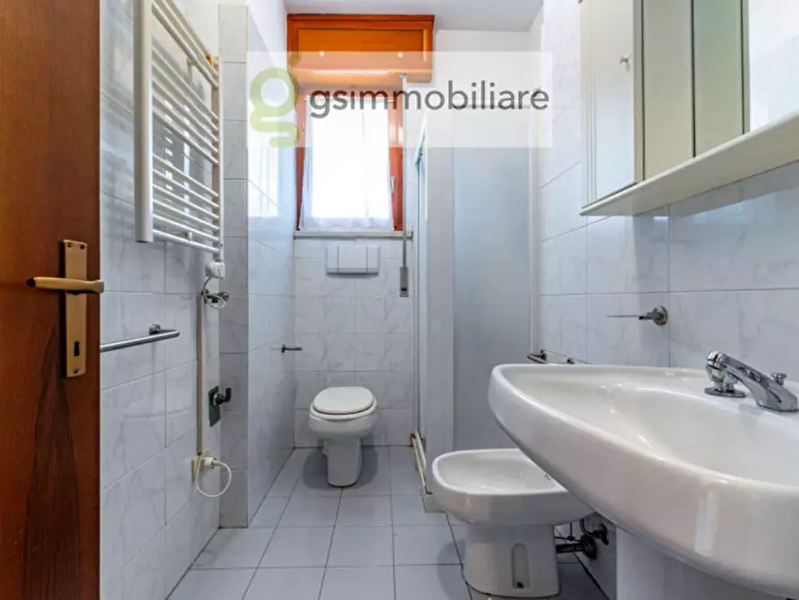 Immagine 37 di Palazzo in vendita  in VIALE ANDREIS 95 a Desenzano Del Garda