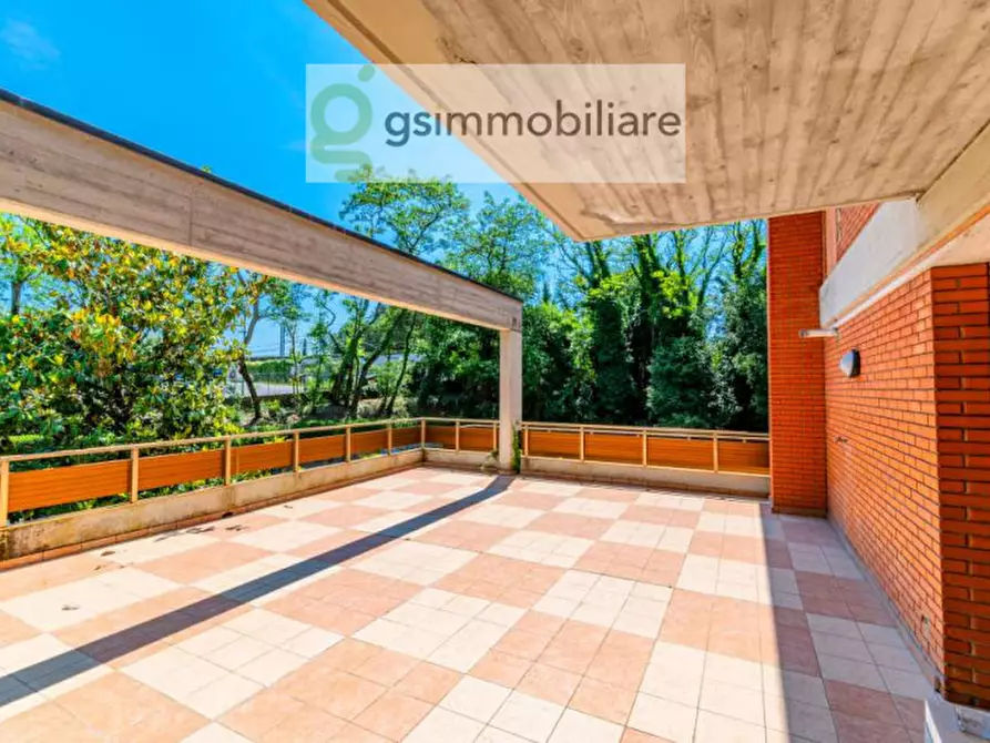 Immagine 44 di Palazzo in vendita  in VIALE ANDREIS 95 a Desenzano Del Garda