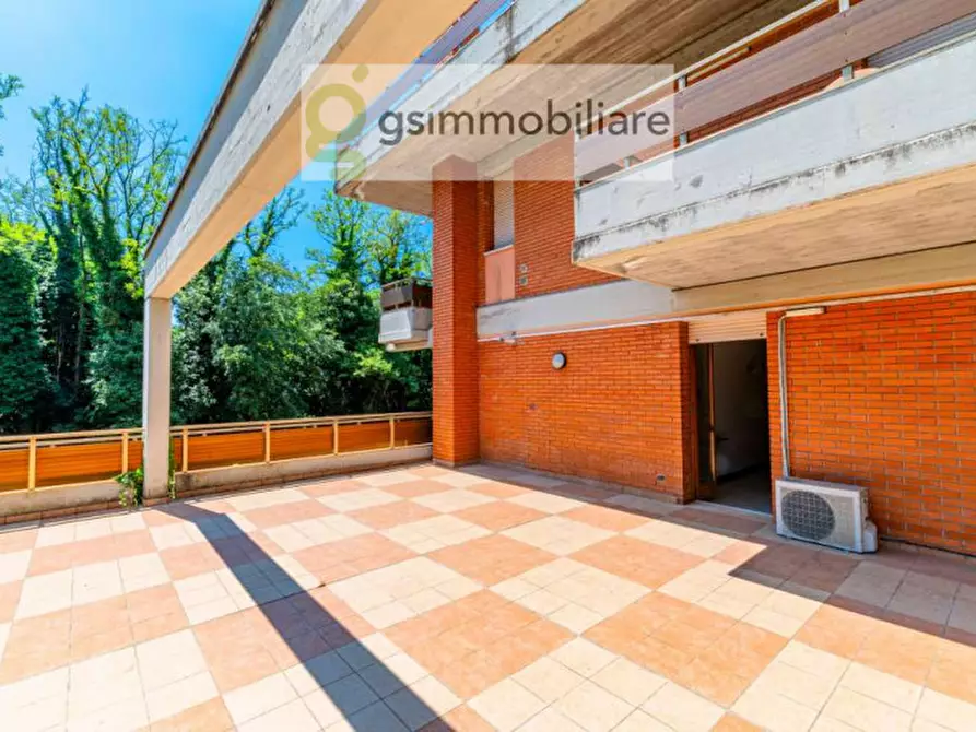 Immagine 45 di Palazzo in vendita  in VIALE ANDREIS 95 a Desenzano Del Garda