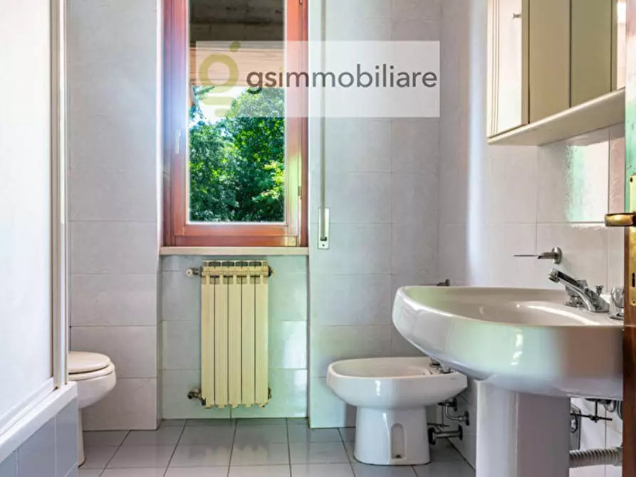 Immagine 51 di Palazzo in vendita  in VIALE ANDREIS 95 a Desenzano Del Garda