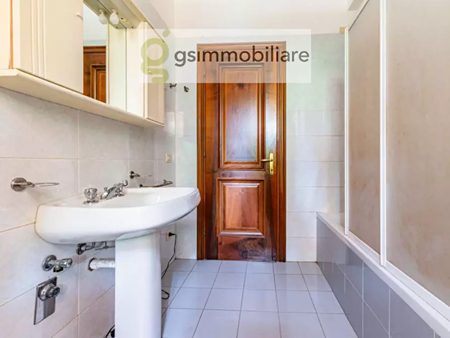 Immagine 52 di Palazzo in vendita  in VIALE ANDREIS 95 a Desenzano Del Garda