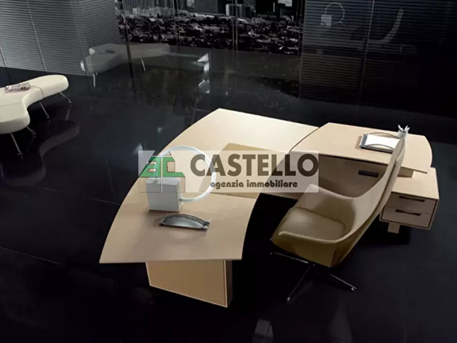 Immagine 12 di Palazzo in vendita  in Strada del Santo a Cadoneghe