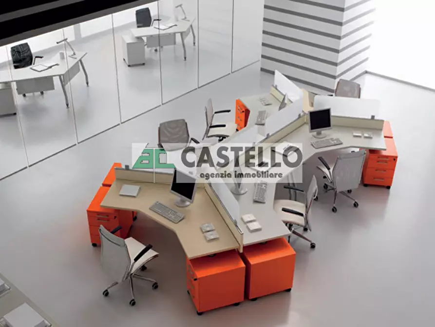 Immagine 14 di Palazzo in vendita  in Strada del Santo a Cadoneghe