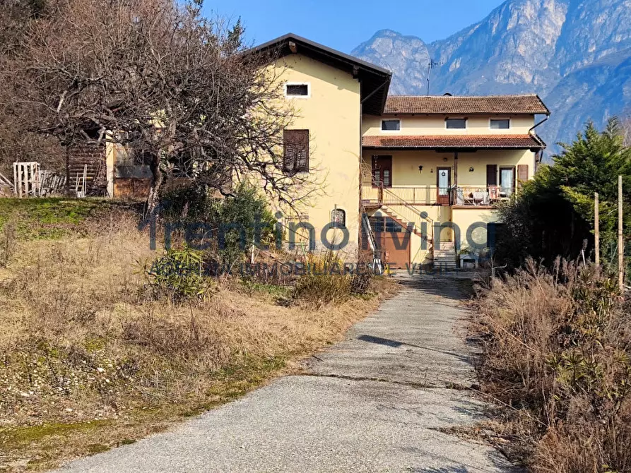 Immagine 1 di Casa indipendente in vendita  in Via Trento a Mezzolombardo
