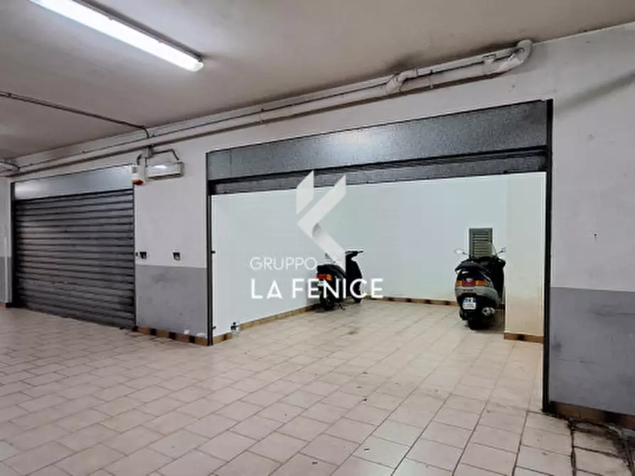 Immagine 7 di Garage in vendita  in via Don Primo Mazzolari a Locorotondo