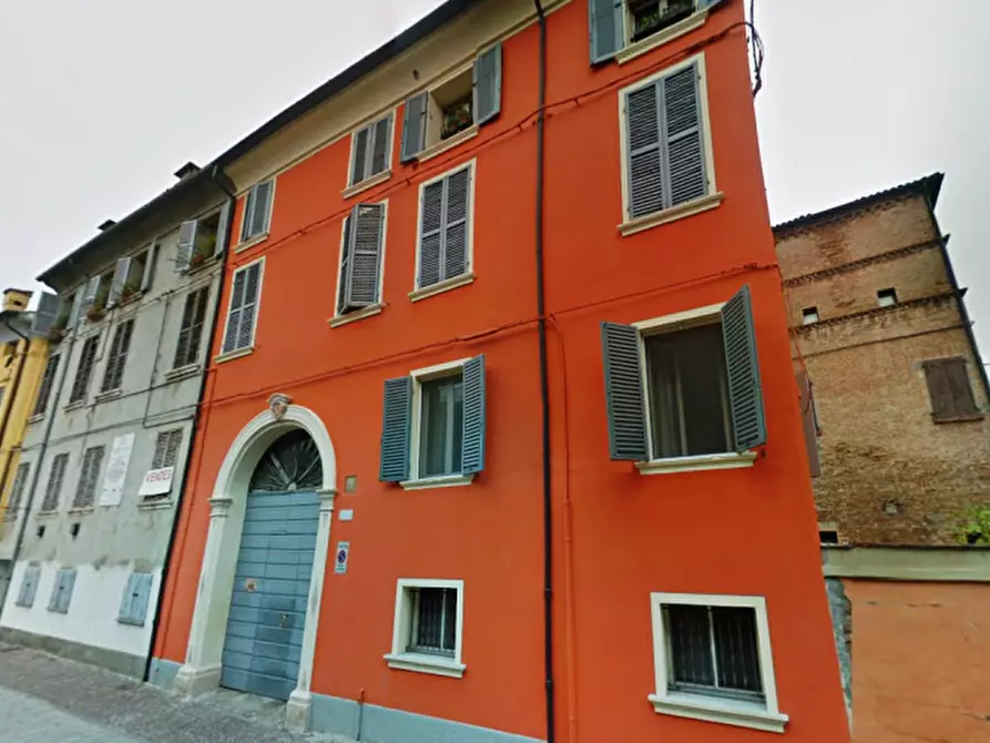 Immagine 1 di Palazzo in vendita  in via oberdan 23 a Finale Emilia