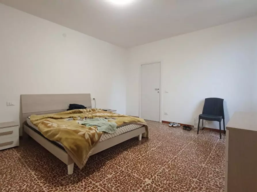 Immagine 6 di Palazzo in vendita  in via oberdan 23 a Finale Emilia