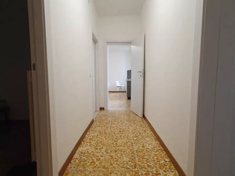 Immagine 9 di Palazzo in vendita  in via oberdan 23 a Finale Emilia