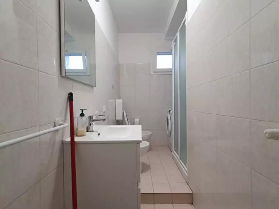 Immagine 10 di Palazzo in vendita  in via oberdan 23 a Finale Emilia