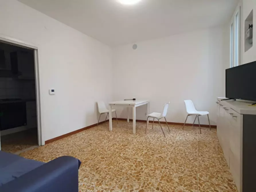 Immagine 11 di Palazzo in vendita  in via oberdan 23 a Finale Emilia