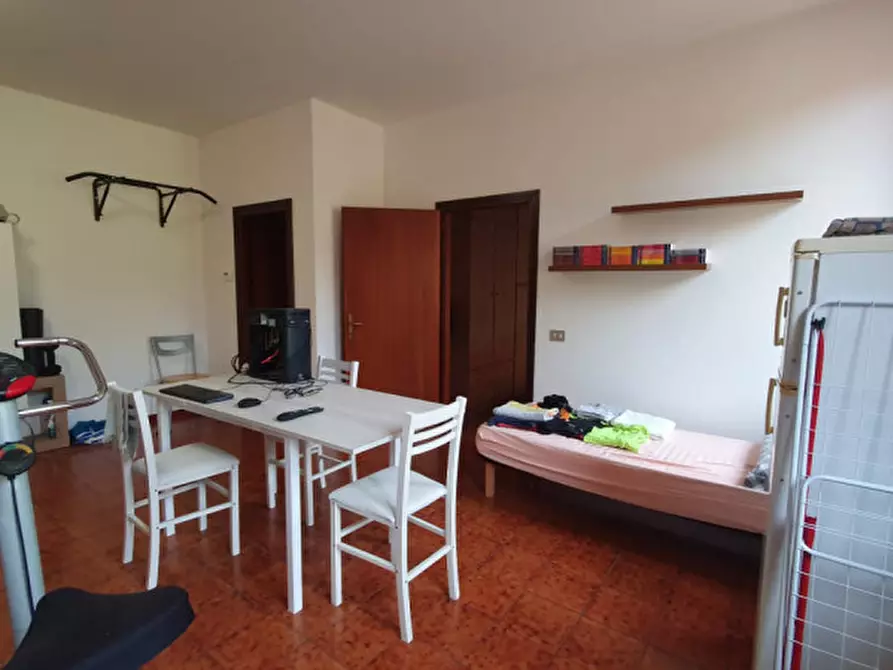 Immagine 31 di Palazzo in vendita  in via oberdan 23 a Finale Emilia