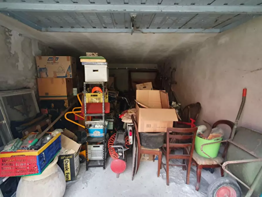 Immagine 55 di Palazzo in vendita  in via oberdan 23 a Finale Emilia