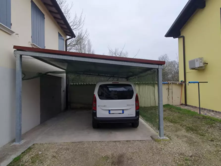 Immagine 57 di Palazzo in vendita  in via oberdan 23 a Finale Emilia