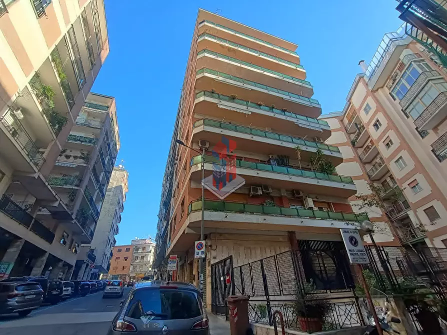 Immagine 1 di Appartamento in vendita  in RIONE ALTO - VIA TROPEANO a Napoli