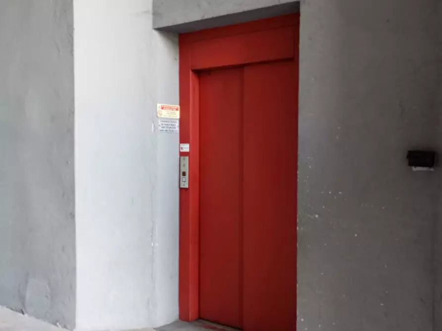 Immagine 8 di Ufficio in vendita  in VIA BOLOGNA a Altavilla Vicentina