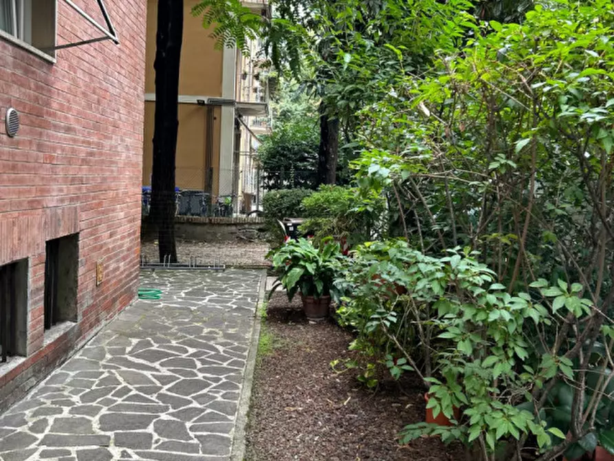 Immagine 2 di Appartamento in vendita  in Viale Duca Alessandro, 37 a Parma