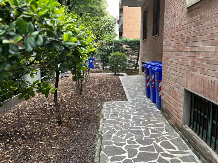 Immagine 3 di Appartamento in vendita  in Viale Duca Alessandro, 37 a Parma