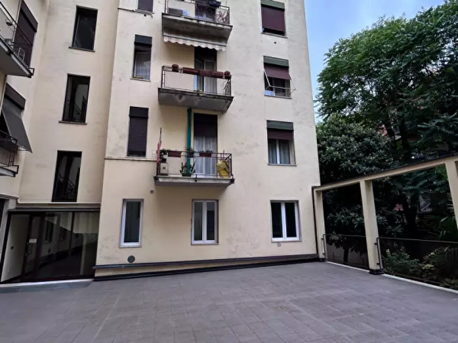 Immagine 4 di Appartamento in vendita  in Viale Duca Alessandro, 37 a Parma