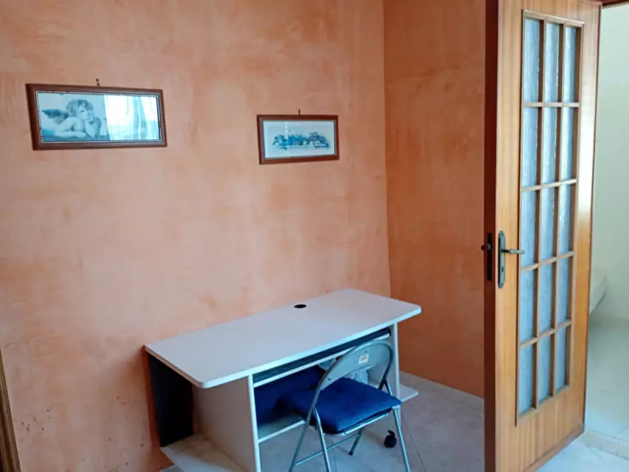 Immagine 9 di Appartamento in affitto  in Piazzetta Olivella 15 a Napoli