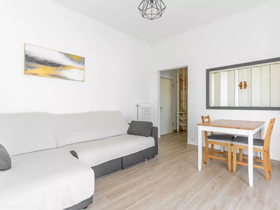 Immagine 1 di Appartamento in affitto  in via gerolamo avogadro 6 a Milano