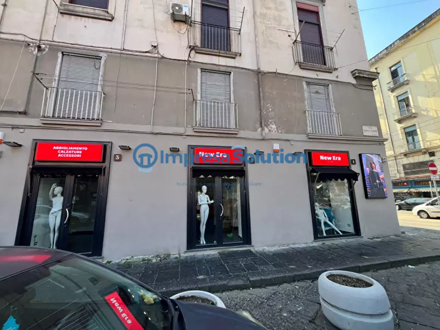 Immagine 1 di Negozio in vendita  in Via Enrico Cosenz a Napoli