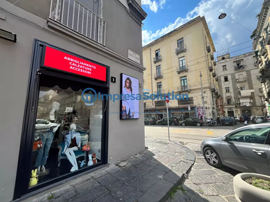 Immagine 2 di Negozio in vendita  in Via Enrico Cosenz a Napoli