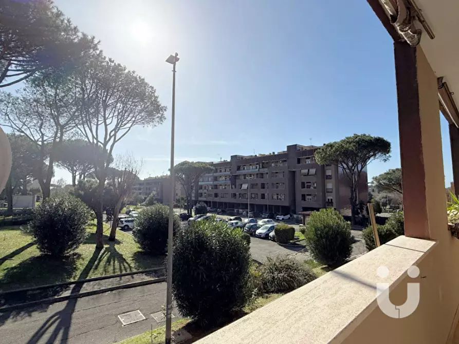 Immagine 9 di Appartamento in vendita  in Viale Alfredo Ottaviani a Roma