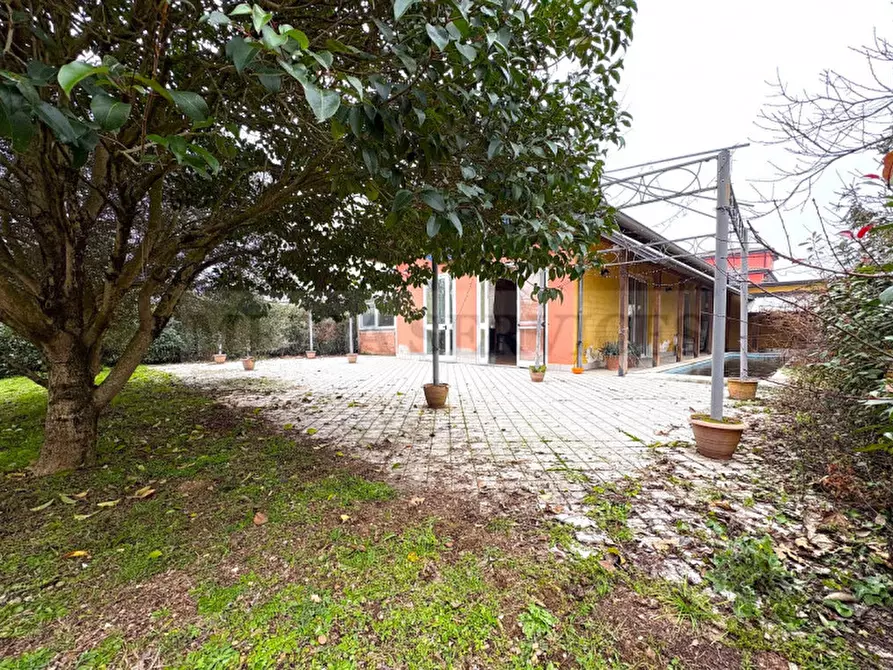 Immagine 2 di Villa in vendita  in via Roma n° 35 a Mortara