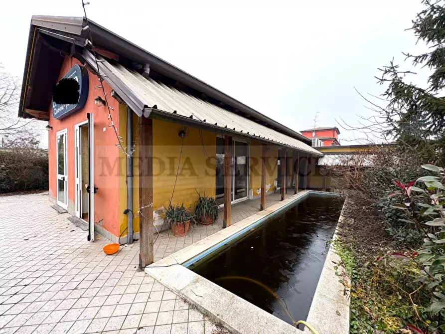 Immagine 12 di Villa in vendita  in via Roma n° 35 a Mortara