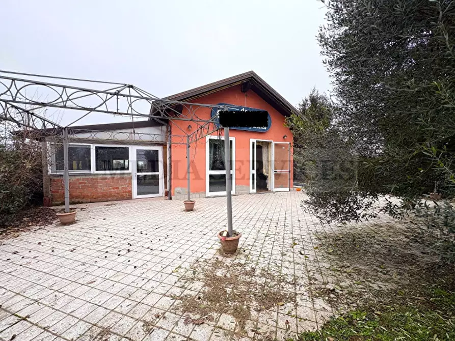 Immagine 15 di Villa in vendita  in via Roma n° 35 a Mortara