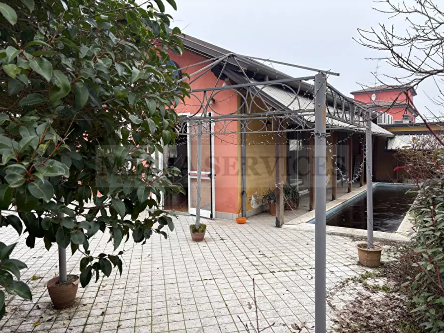 Immagine 17 di Villa in vendita  in via Roma n° 35 a Mortara