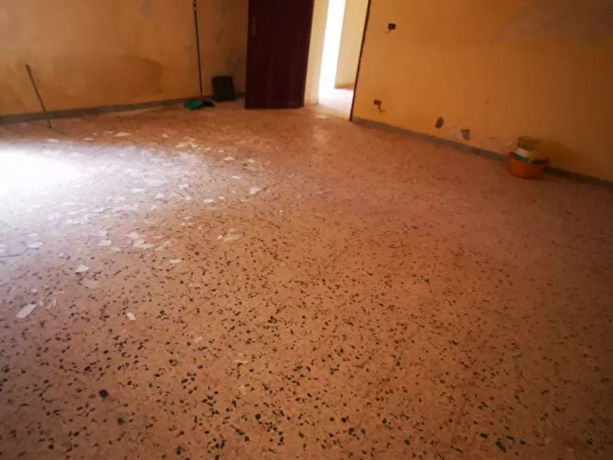 Immagine 32 di Casa indipendente in vendita  in Viale Fiume Busento a Catanzaro