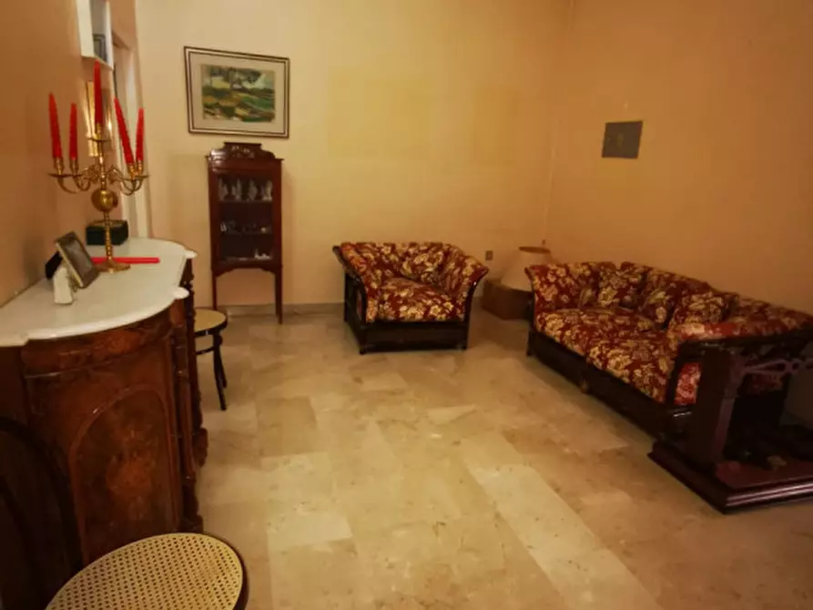 Immagine 8 di Casa indipendente in vendita  in Piazza Fratelli Bandiera a Catanzaro