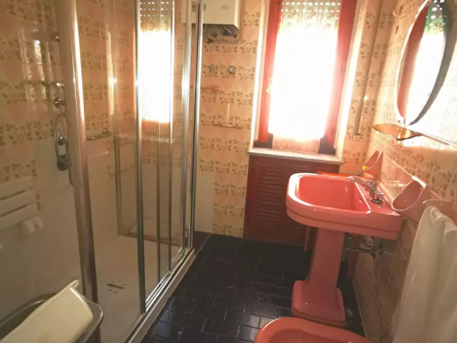 Immagine 14 di Casa indipendente in vendita  in Piazza Fratelli Bandiera a Catanzaro