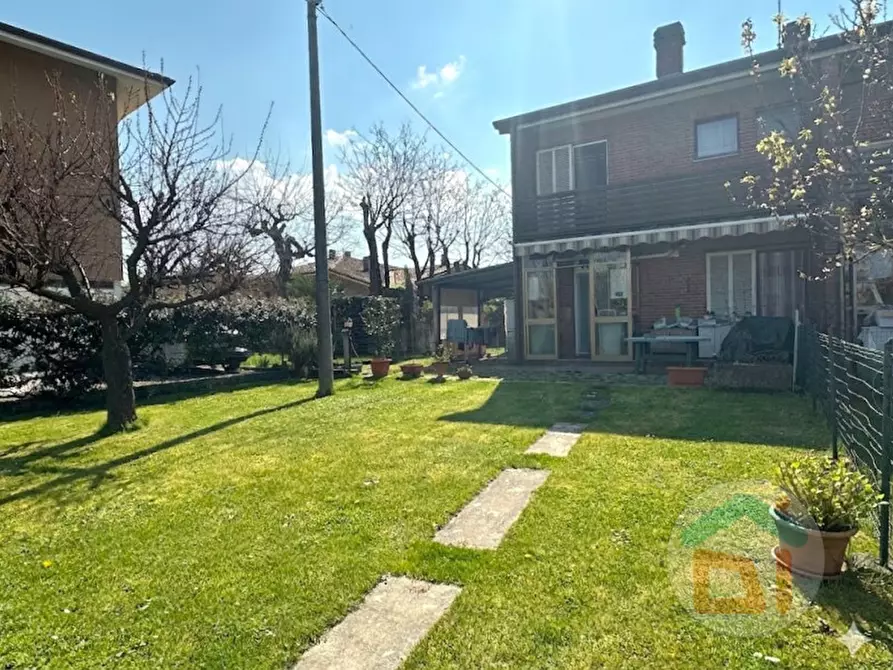 Immagine 1 di Villetta a schiera in vendita  in via enrico toti 14 a Cervignano Del Friuli