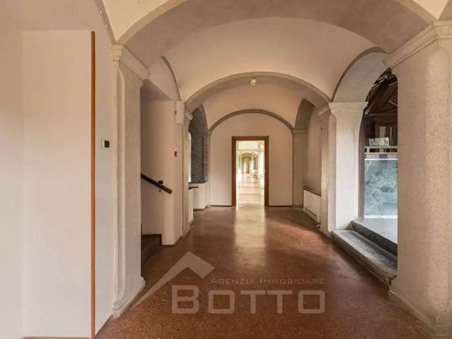 Immagine 19 di Hotel in vendita  in Corso Valsesia, 238 a Gattinara
