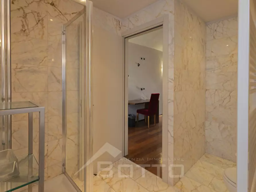 Immagine 32 di Hotel in vendita  in Corso Valsesia, 238 a Gattinara