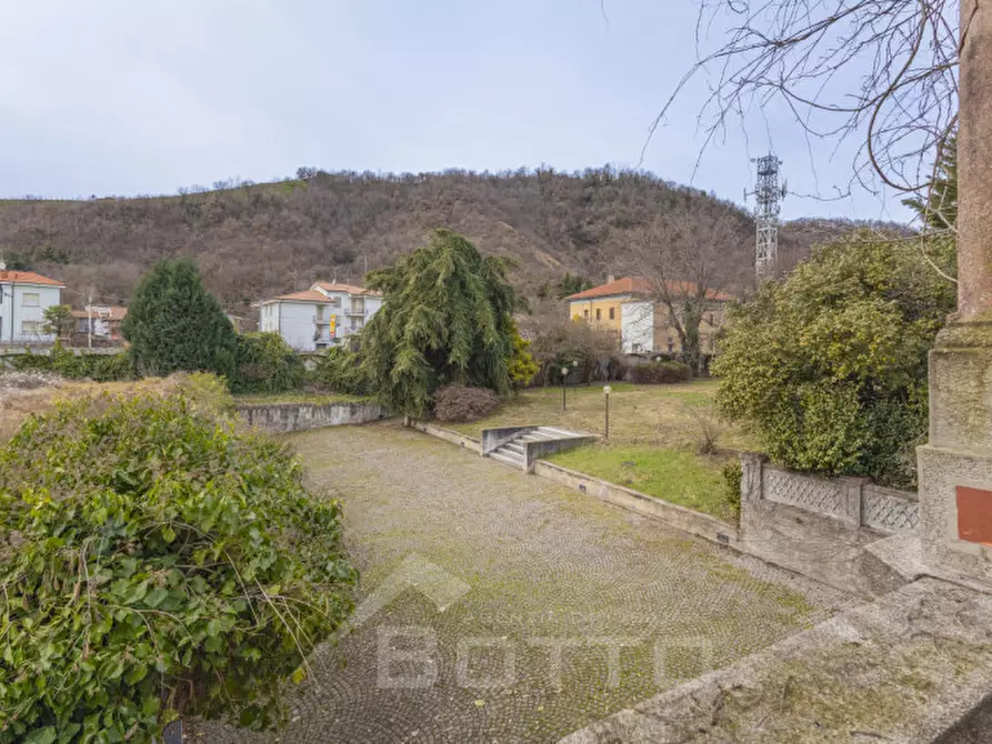 Immagine 52 di Hotel in vendita  in Corso Valsesia, 238 a Gattinara