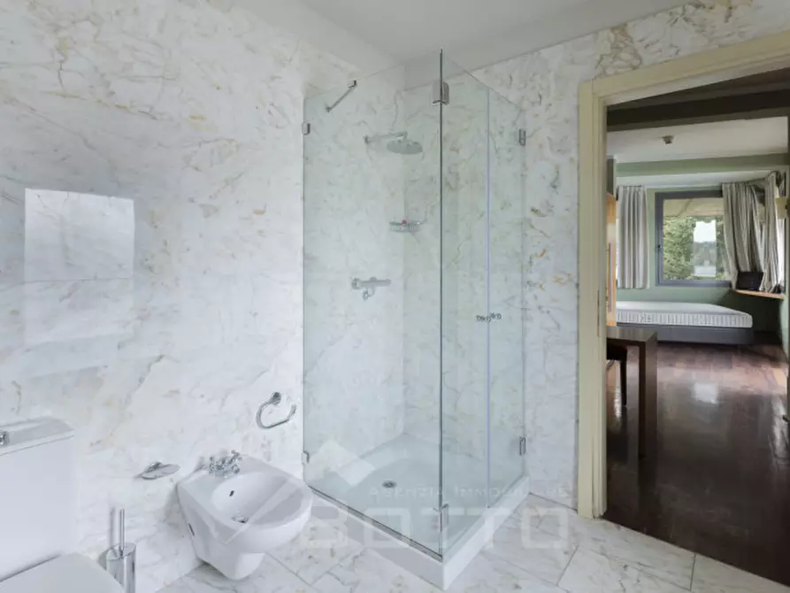 Immagine 84 di Hotel in vendita  in Corso Valsesia, 238 a Gattinara