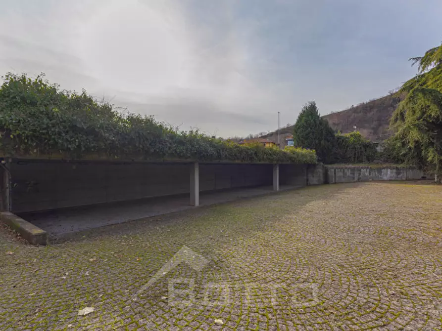 Immagine 103 di Hotel in vendita  in Corso Valsesia, 238 a Gattinara