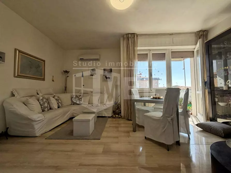 Immagine 11 di Appartamento in vendita  in via delle abetelle a Livorno