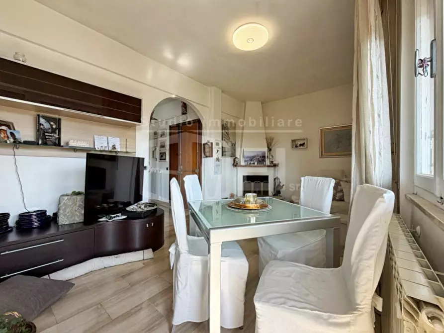 Immagine 13 di Appartamento in vendita  in via delle abetelle a Livorno