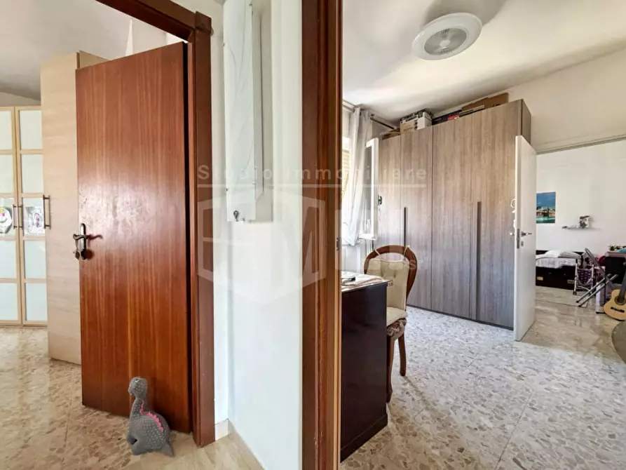 Immagine 15 di Appartamento in vendita  in via delle abetelle a Livorno