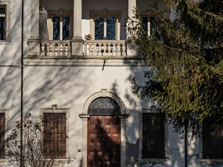 Immagine 1 di Appartamento in vendita  in Strada dei Pizzolati a Vicenza