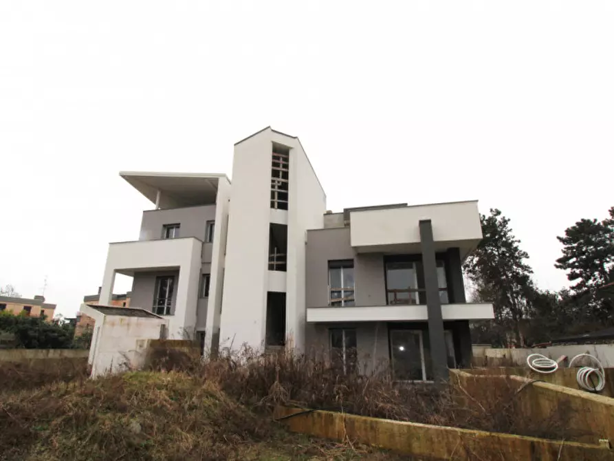 Immagine 2 di Attico in vendita  in Via Giosuè Carducci a Vedano Al Lambro