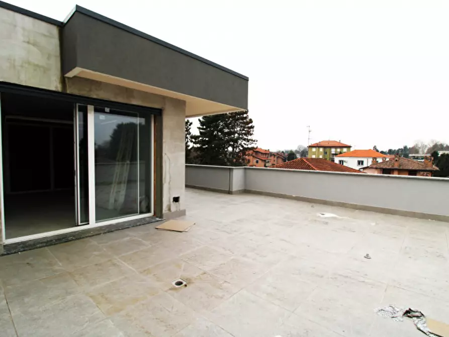 Immagine 12 di Attico in vendita  in Via Giosuè Carducci a Vedano Al Lambro