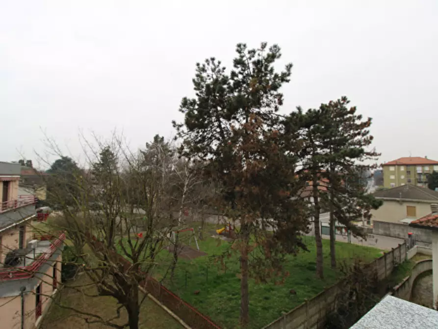 Immagine 16 di Attico in vendita  in Via Giosuè Carducci a Vedano Al Lambro